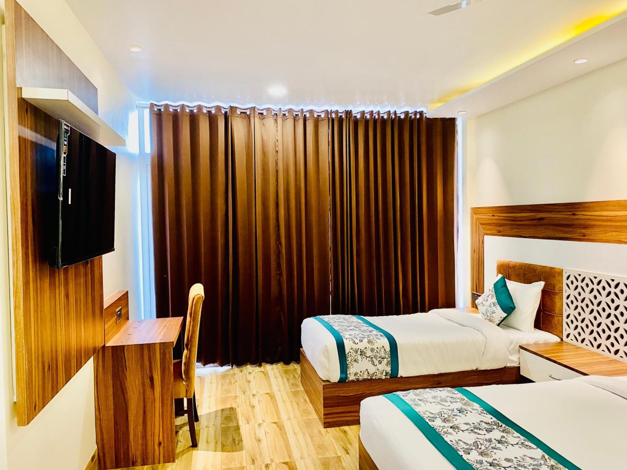 Hotel White House 350 Mtr From Golden Temple Amritsar Eksteriør billede