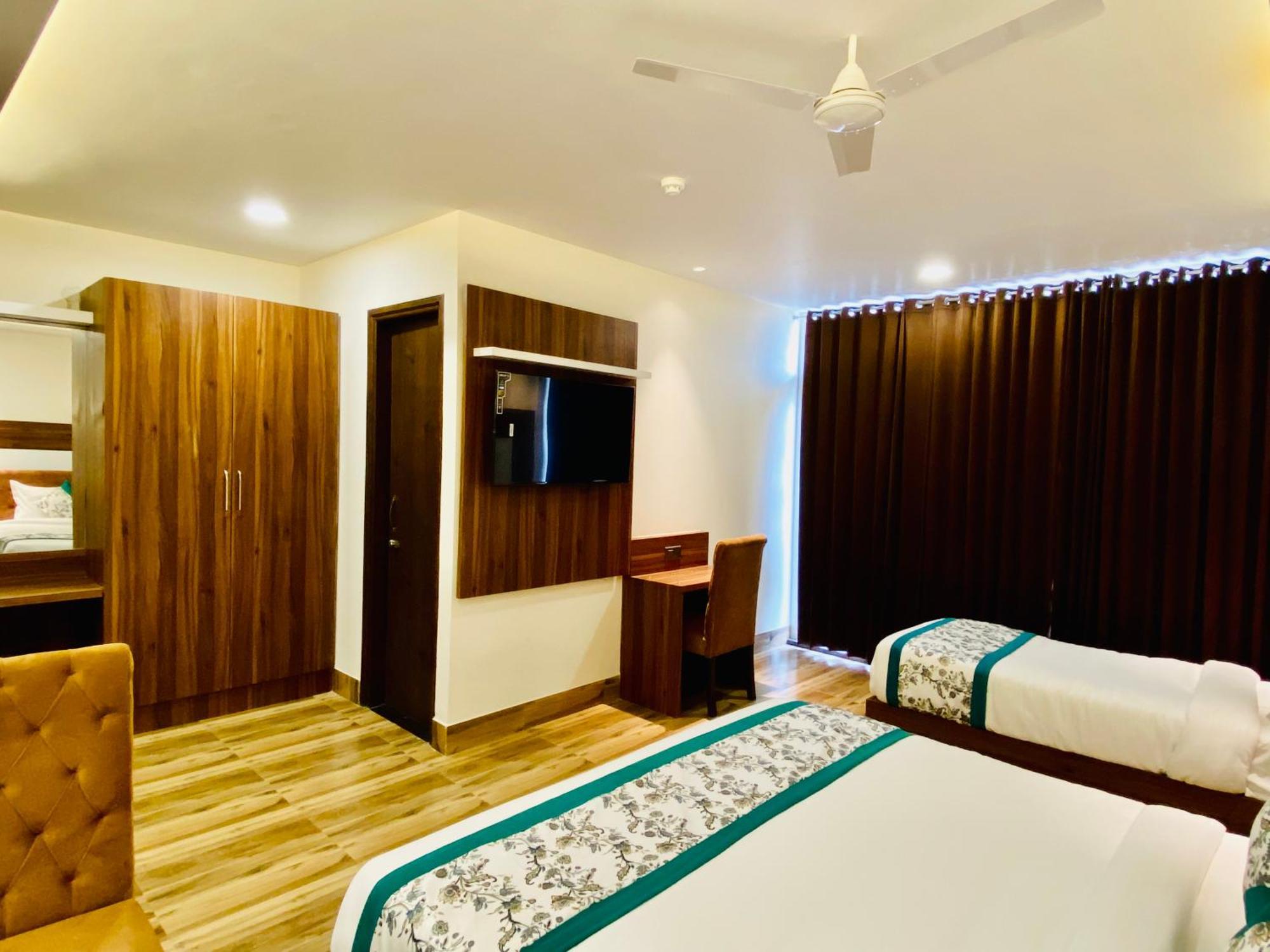 Hotel White House 350 Mtr From Golden Temple Amritsar Eksteriør billede